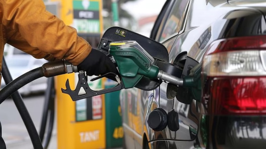 Polémica por un proyecto que busca que las petroleras informen los aumentos de combustibles con 72 horas de anticipación