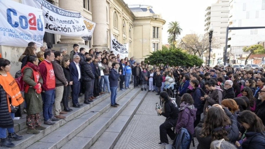 Los gremios universitarios ratificaron que impulsarán un paro si se oficializa el veto a la Ley de Financiamiento