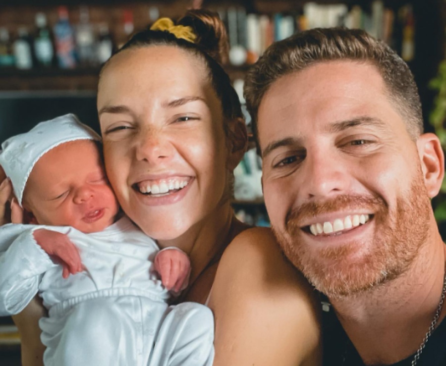 El tierno posteo de Julieta Nair Calvo tras ser mamá: ”Nos fuimos siendo dos”