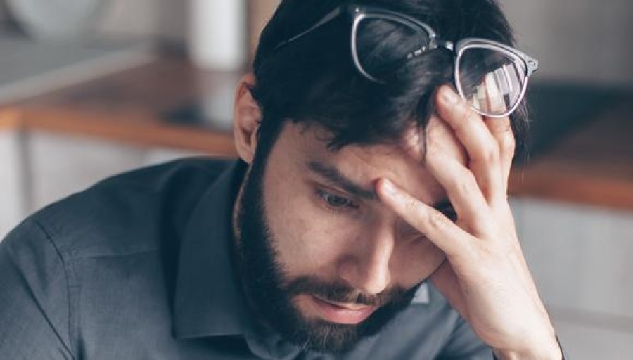 Quiso ser simpático con su nuevo compañero de trabajo, le preguntó qué hizo el finde y su respuesta ”bizarra” lo sorprendió