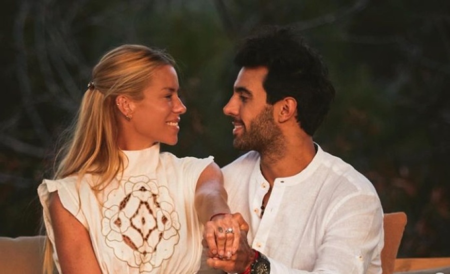 Nicole Neumann dio el sí y se comprometió con el piloto de carreras Manu Urcera