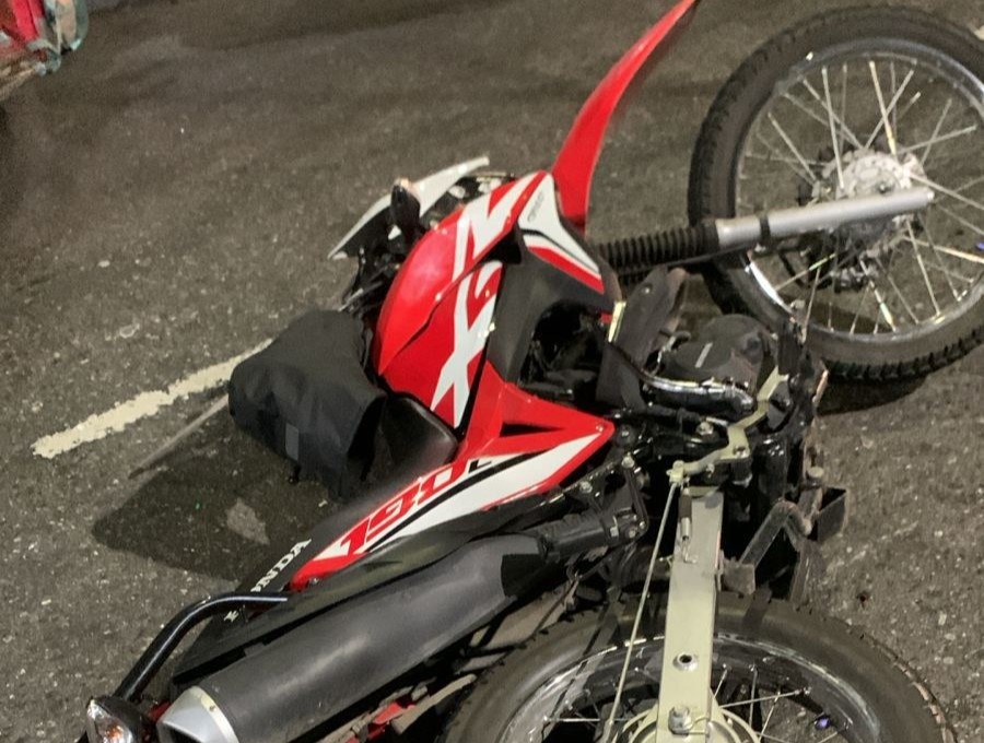 Un repartidor murió tras perder el control de su moto en La Plata
