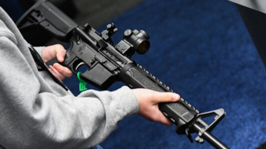 El Gobierno autorizó a civiles a comprar fusiles semiautomáticos: nuevo régimen de control bajo el RENAR