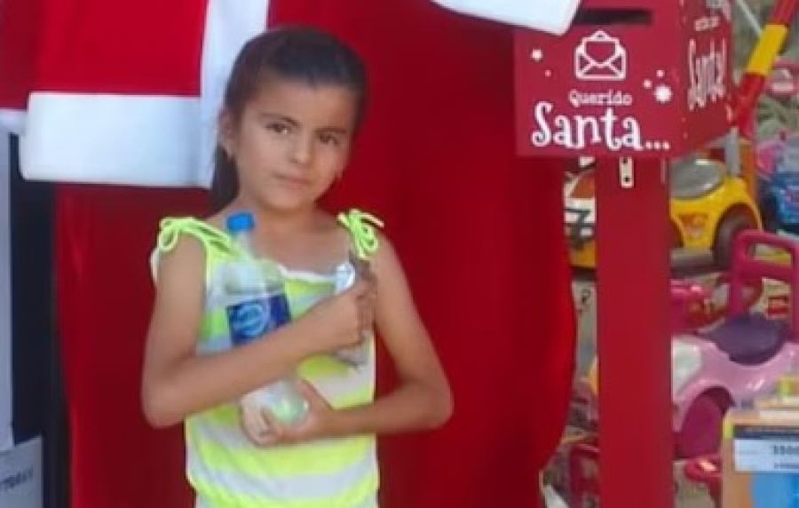 No encontraba a su hija de 7 años y estaba muerta en el placard de su propio vecino