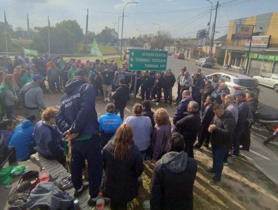 Los municipales de Berisso van a un paro general por 7 días y escala el conflicto por la falta de indumentaria laboral