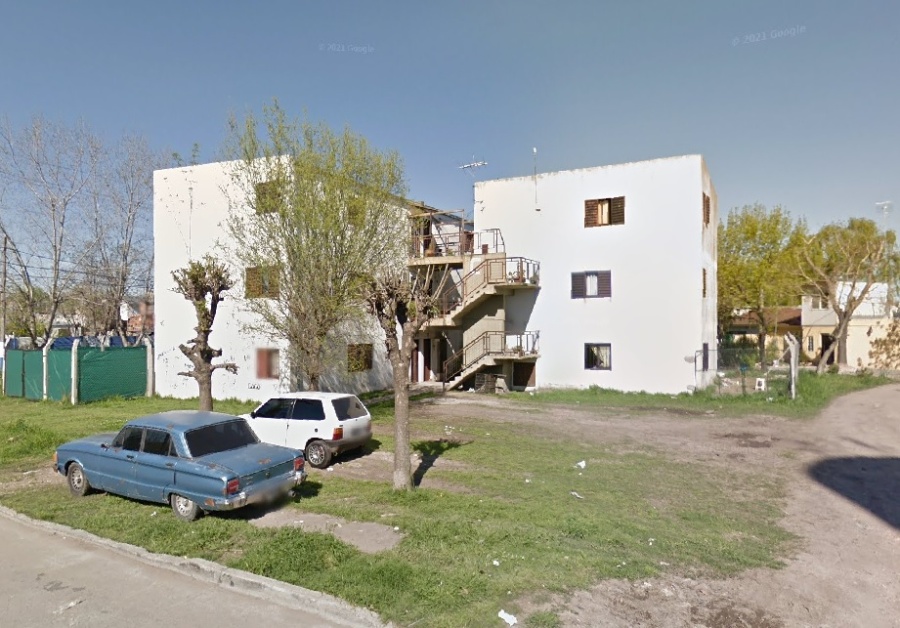 Hallaron muerto a un hombre en 29 y 81 y ya detuvieron a su pareja: trató de escapar en taxi a la casa de su madre