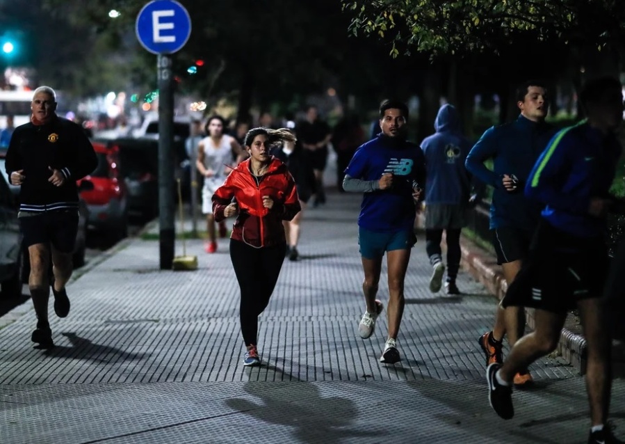 El ejercicio intenso podría ayudar a desacelerar el crecimiento de la enfermedad de Parkinson