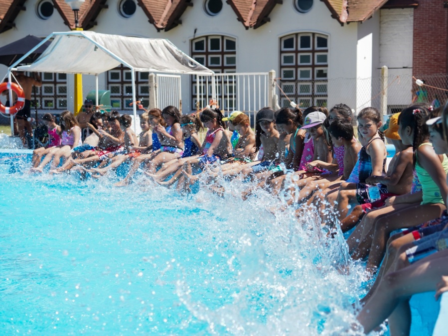 Entretenimiento, recreación y deportes: más de 700 niños participan de la colonia municipal en la República de los Niños