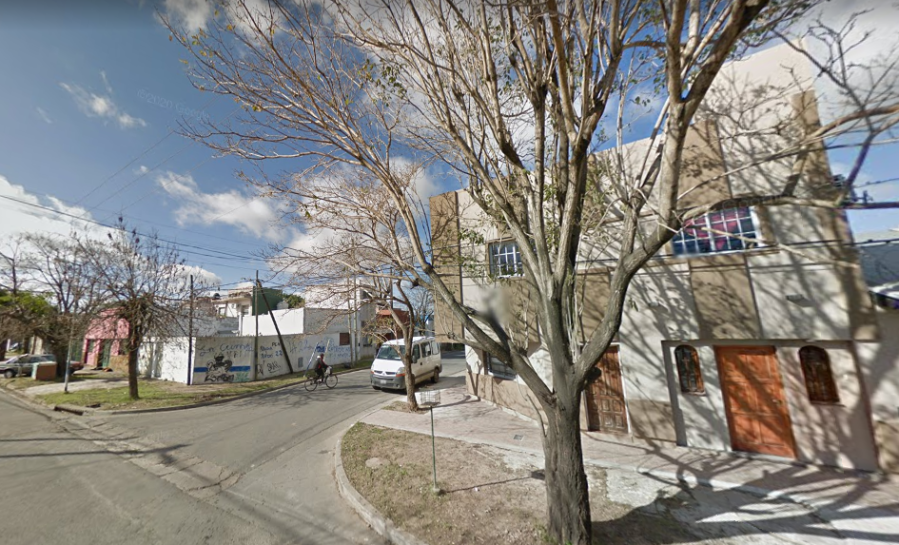 ”Es una boca del lobo”: Denuncian que faltan luminarias en Villa Elvira