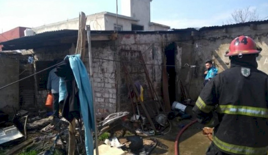 Un hombre murió en un incendio en Berisso y ahora necesitan donaciones para su familia