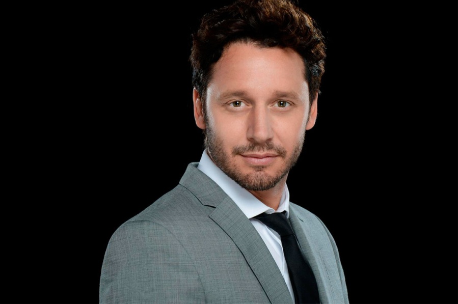 ”Siempre se pone de novio con la chica del momento”: Tomás Dente criticó a Benjamín Vicuña