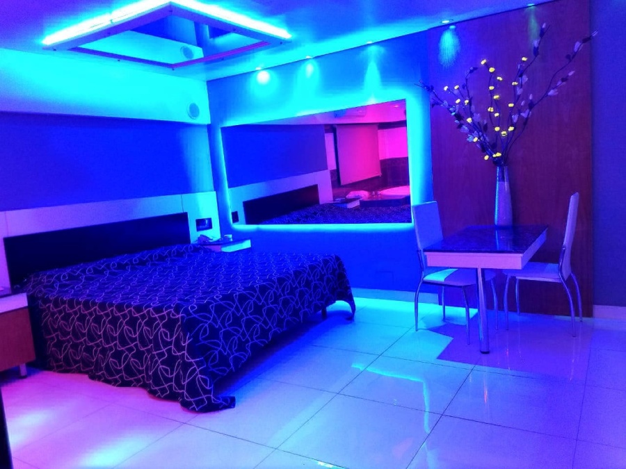 Falleció un hombre de 38 años en un ”telo” mientras estaba con un adolescente: su esposa reconoció el cuerpo