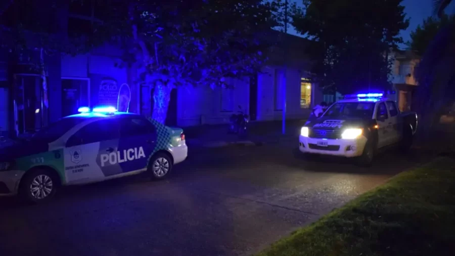 Delincuentes golpearon a una jubilada de 80 años para robarle en La Plata