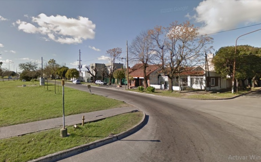 A punta de pistola, motochorros atacaron a un joven en Altos de San Lorenzo