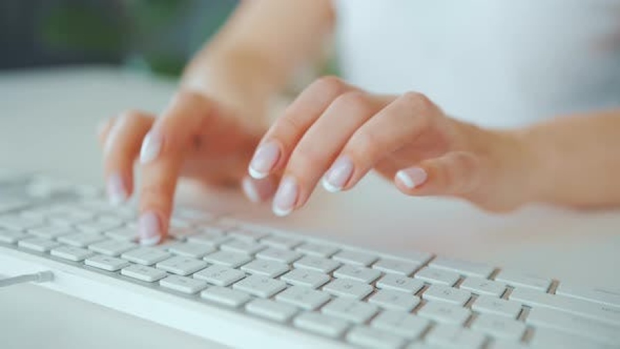 Publicó en sus redes que iba a vender contenido para adultos y se sorprendió con la cantidad de interesados que recibió