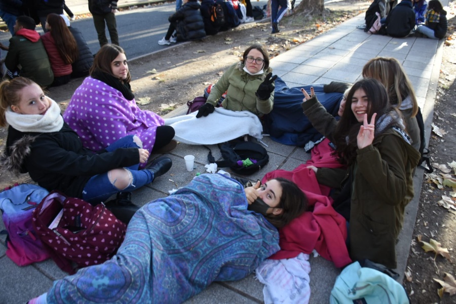 Gas en las escuelas de La Plata: el Consejo Escolar profundizó las reuniones y los gremios pidieron un encuentro con Sileoni