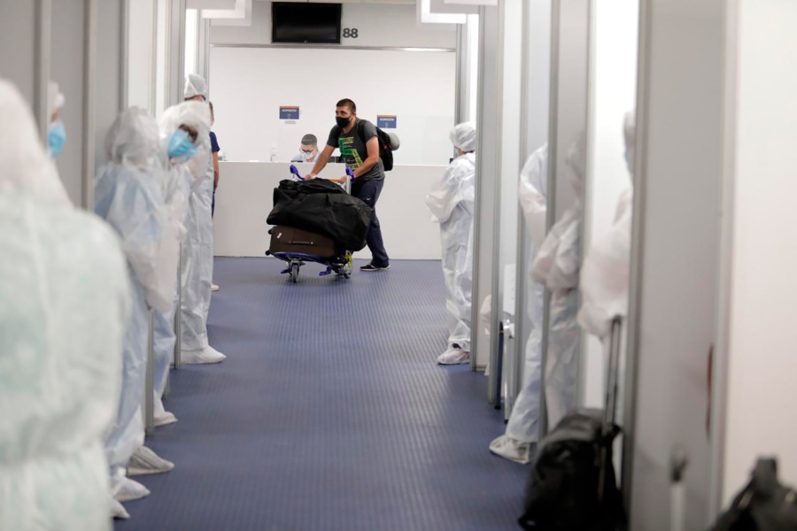 Argentina recibió más de 200 vuelos con turistas extranjeros en la primera semana de reapertura