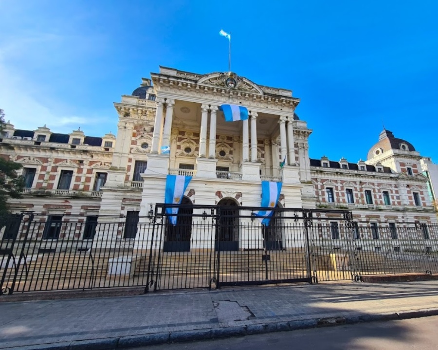 Los estatales bonaerenses volverán al trabajo presencial desde el 18 de octubre: cuáles serán las excepciones