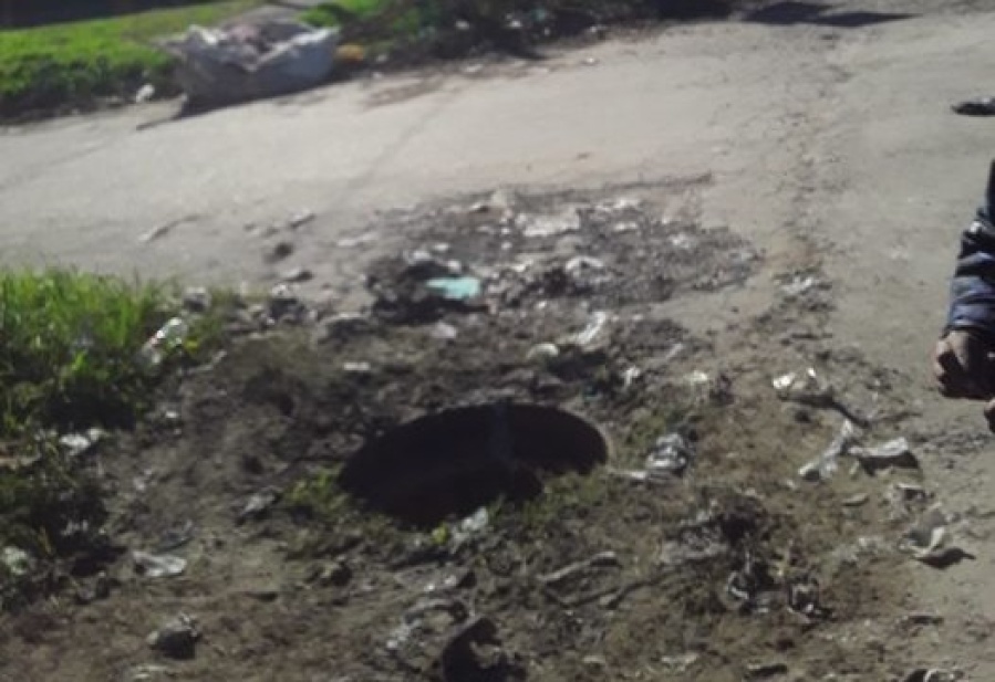En 145 y 70 alertaron por un pozo sin tapa que puede causar un grave accidente