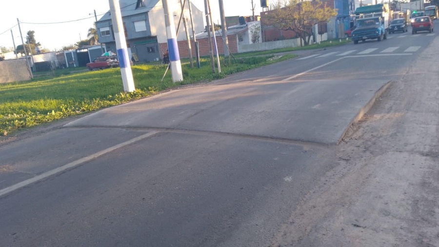 Las lomas de burro colocadas en un tramo de la Avenida 609 generaron malestar entre automovilistas
