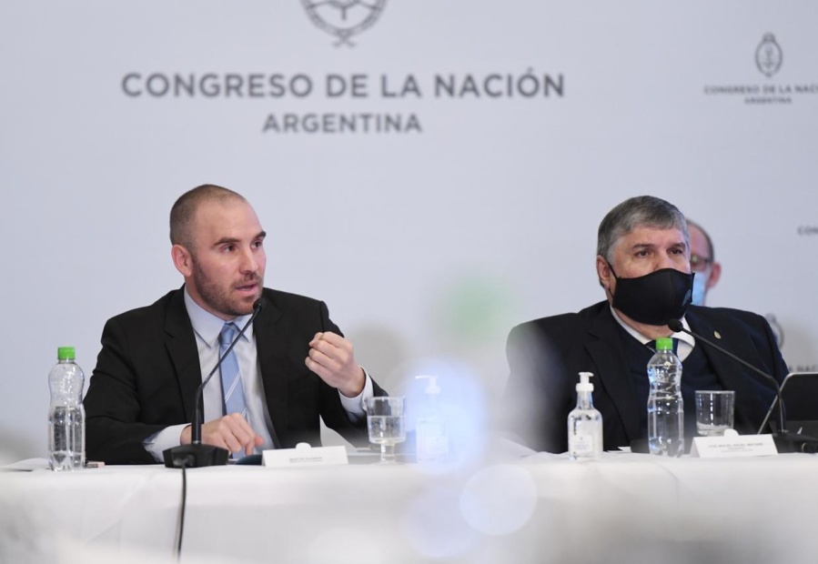 Guzmán acude al Senado y esta semana se daría sanción definitiva al acuerdo con el FMI