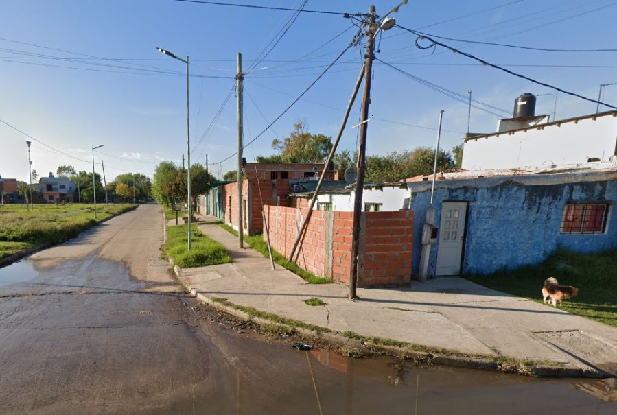 Alerta en el barrio El Carmen: escucharon detonaciones dentro de una camioneta y llamaron a la Policía