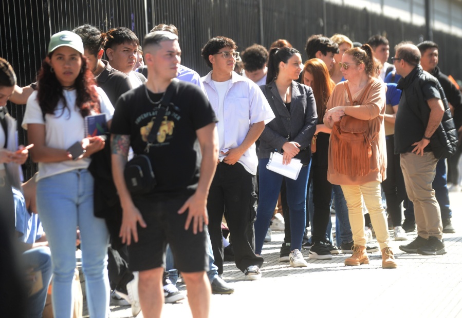 El INDEC publicará en cuánto cerró el desempleo en 2024 y se espera una suba