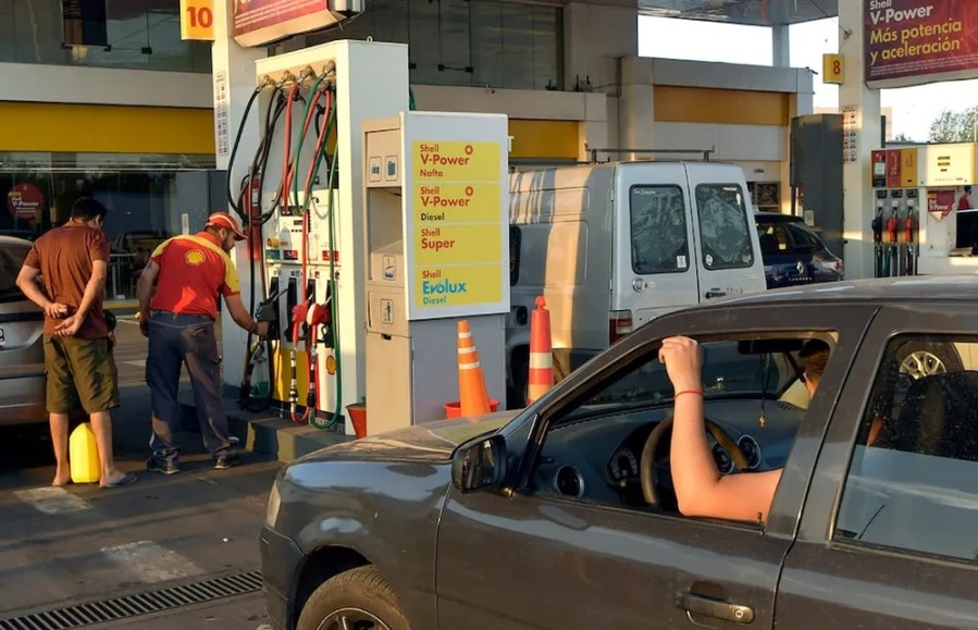 Autorizaron aumentos en el biodiésel y el bioetanol, y le sumará presión al precio de los combustibles