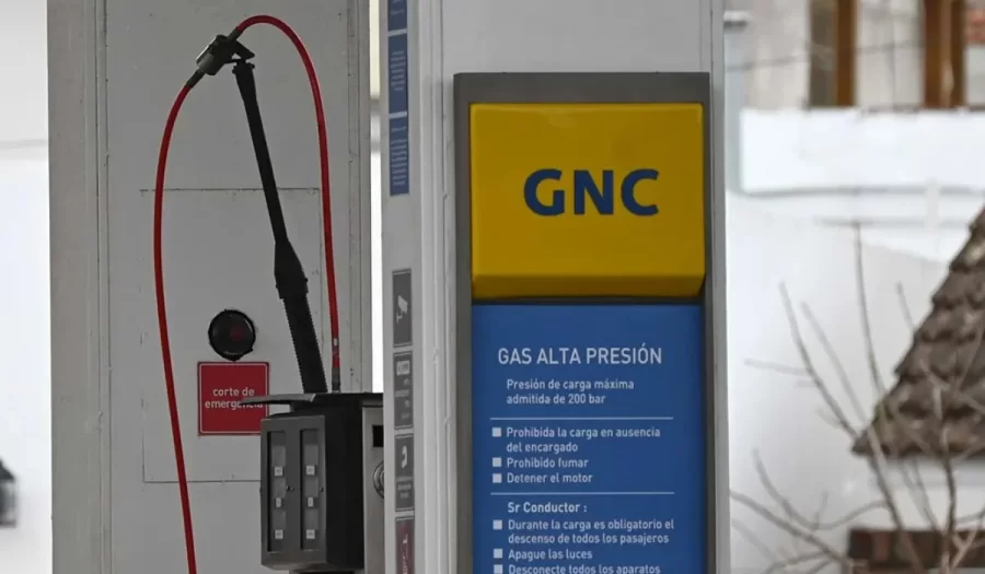 Continúa la restricción de GNC en estaciones de servicio de La Plata por la alta demanda doméstica