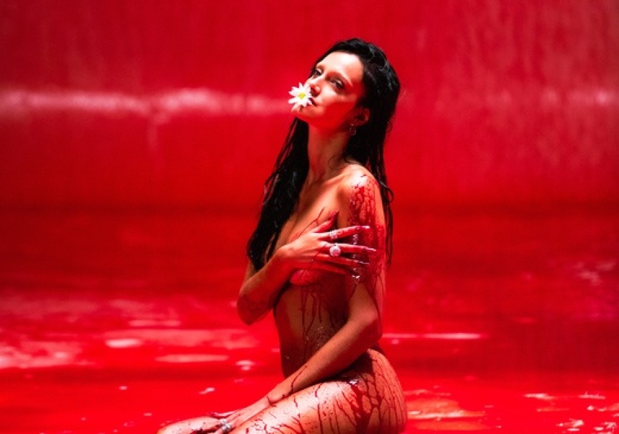 Oriana nos presenta lo nuevo: ”325”