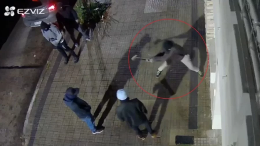 A los mazazos, una banda de delincuentes atacó una casa en barrio Norte: escaparon porque sonó la alarma