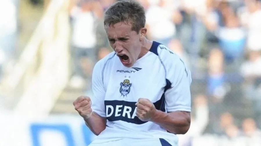 La familia De Blasis explotó contra Gimnasia: ”Es el único club en el que el árbol mea al perro”