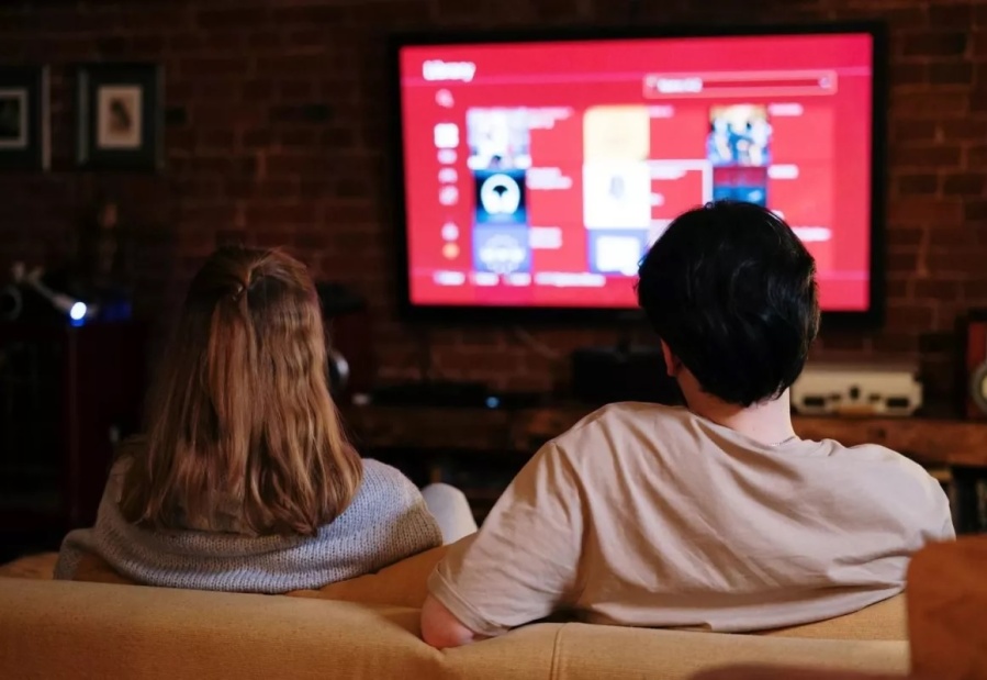 Autorizaron subas mensuales del 4,5% en las tarifas de televisión, telefonía e internet hasta diciembre