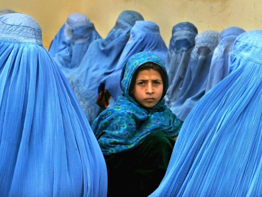 El terror de las mujeres afganas por la toma del poder del movimiento talibán