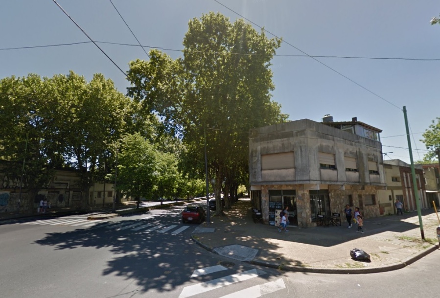 Una banda de menores asaltó a una mujer en Barrio Hipódromo