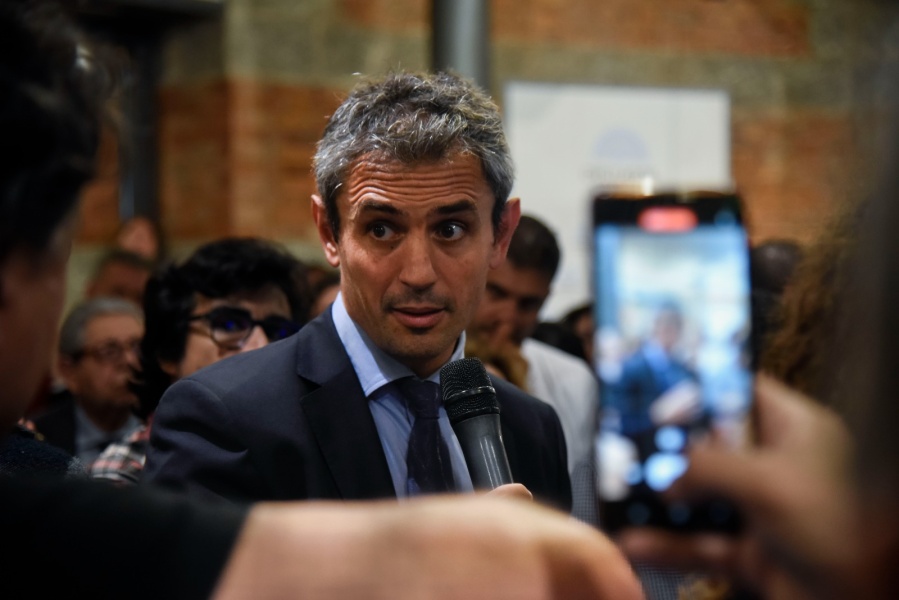 La familia Menem obtuvo un contrato millonario con el Banco Nación por dos años