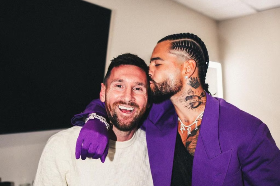 Messi fue a ver a Maluma, le dio un regalo y el cantante lo compartió en sus redes: ”Gracias por la insipiración”