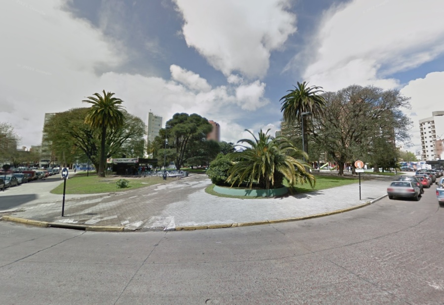 Una pareja fue atacada por motochorros en pleno centro de La Plata