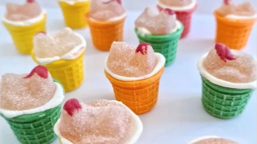 La ANMAT prohibió la elaboración y la venta de la popular golosina “la gallinita”