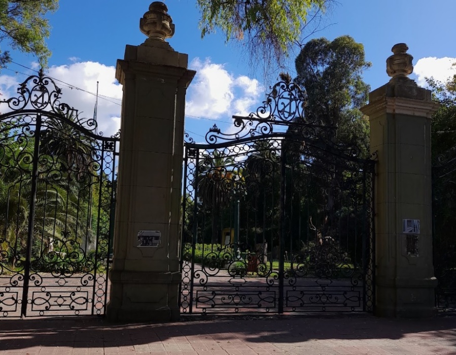 Una mujer sufrió un robo a mano armada en el ex Zoológico de La Plata