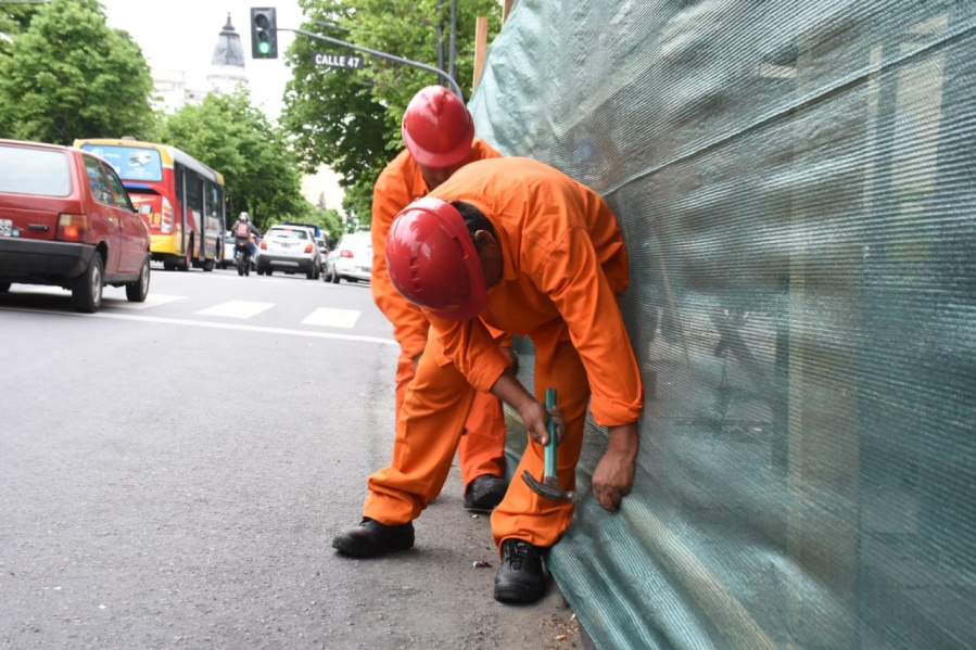 La Municipalidad de La Plata apeló el freno judicial al recambio de baldosas en avenida 7 y confían en destrabar el conflicto