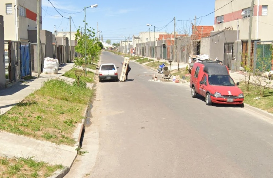 Un nene cayó de un balcón en La Plata y pelea por su vida en el Hospital de Niños