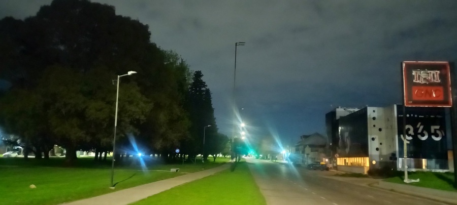 Reclamaron por falta de alumbrado en un tramo de la Avenida 32