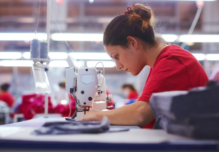 Oficializaron que el próximo jueves habrá una reunión para actualizar el salario mínimo de 234 mil pesos