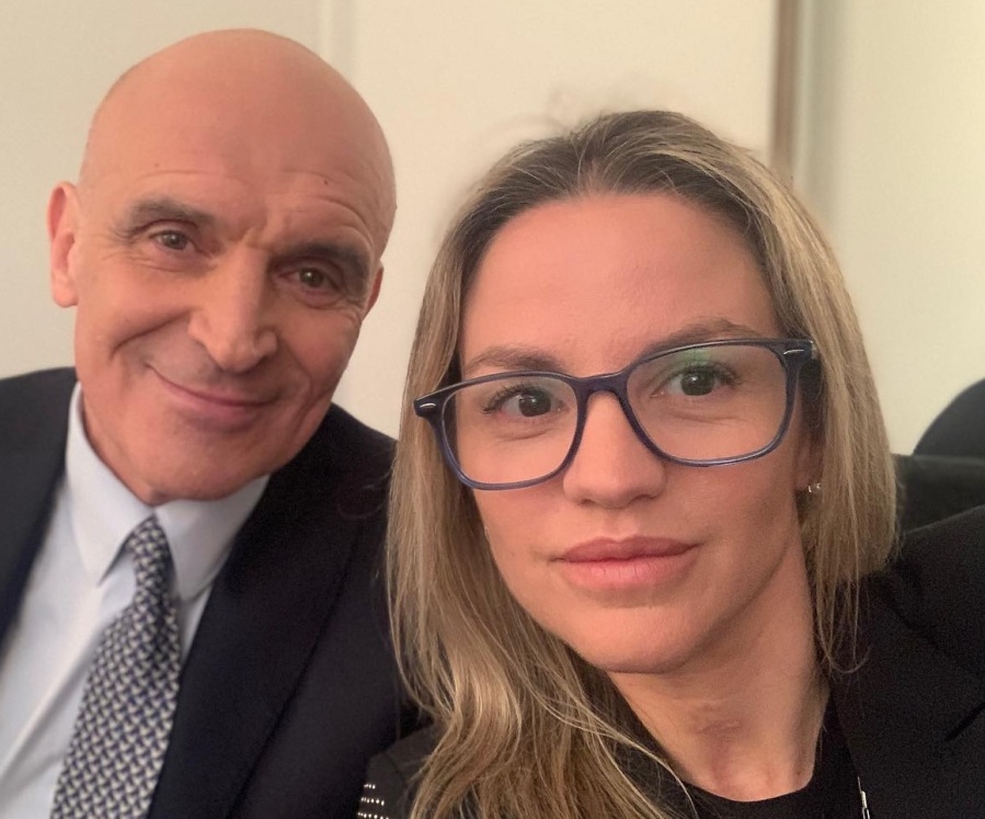 Carolina Piparo: ”La Plata parece un carnaval por la cantidad de carteles de Garro y Santilli; nosotros tenemos 4 afiches”