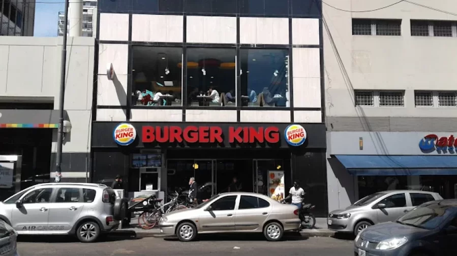 La multinacional que gestiona Burger King Argentina puso en venta la franquicia