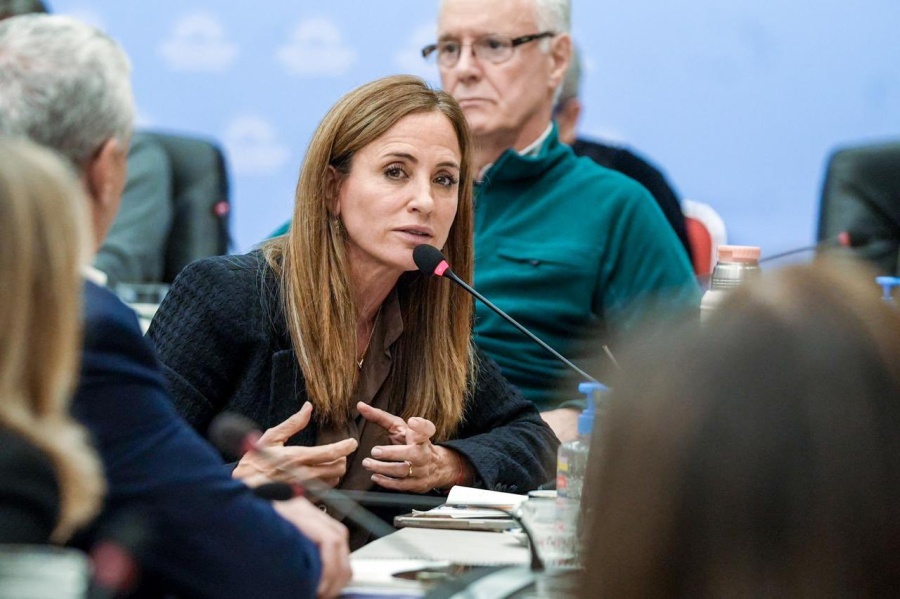 Victoria Tolosa Paz: ”La sangre es suya, Milei”