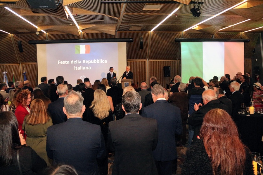 Julio Alak acompañó la conmemoración oficial por el 79° aniversario de la República Italiana