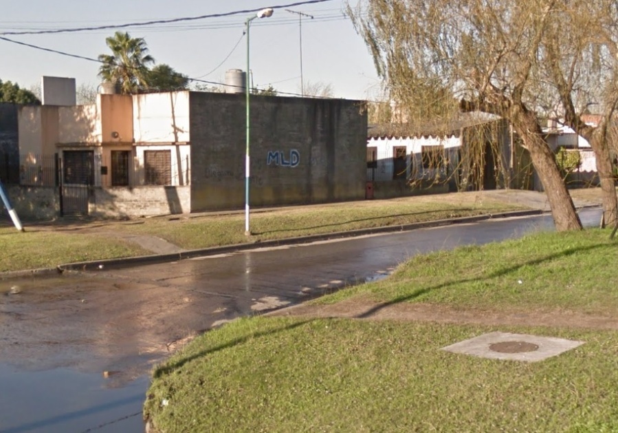 En Barrio Cementerio reclamaron que llevan 5 años con el hormigón roto y ”nadie se hace cargo”