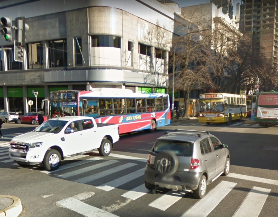 Minuto a minuto, un gráfico interactivo mostró el movimiento del transporte público en cada barrio de La Plata en 24 horas